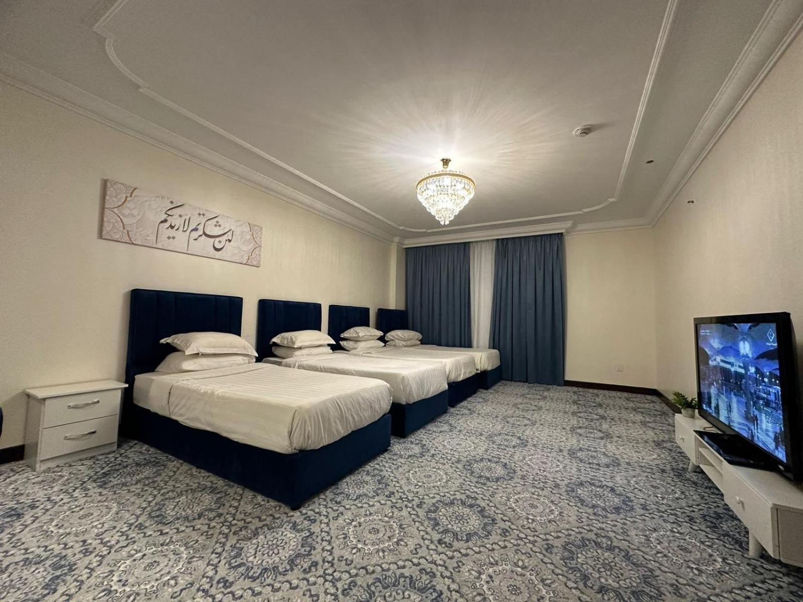 Zad Al Eman Suites Hotels Medina Bilik gambar