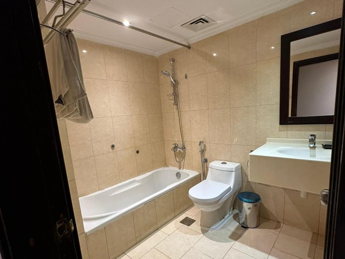 Zad Al Eman Suites Hotels Medina Bilik gambar