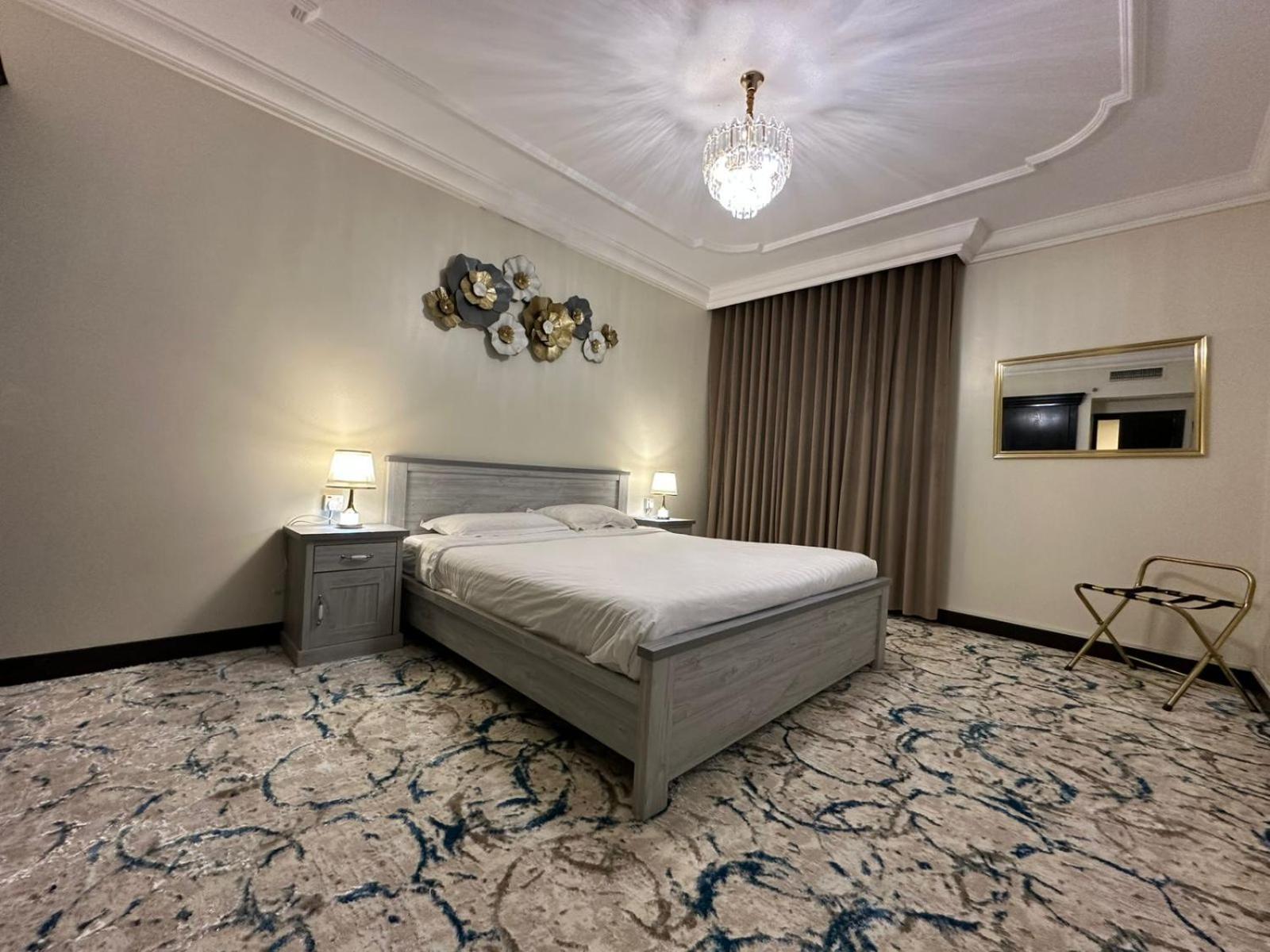 Zad Al Eman Suites Hotels Medina Bilik gambar